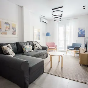 Spacious Unique Luxurious דירה